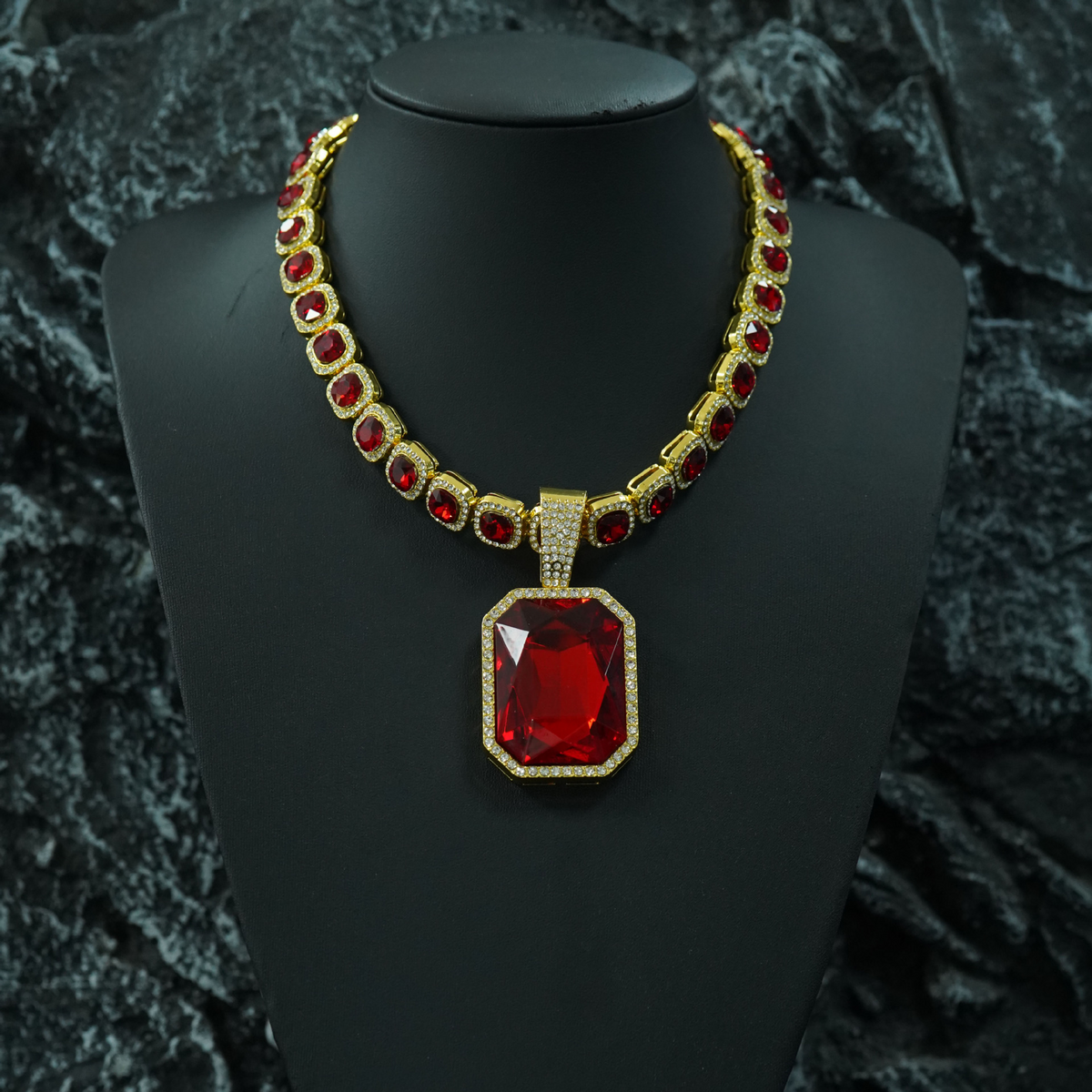 Square Baguette Solitaire Pendant | NORVIA