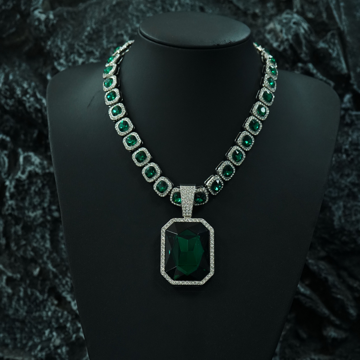Square Baguette Solitaire Pendant | NORVIA