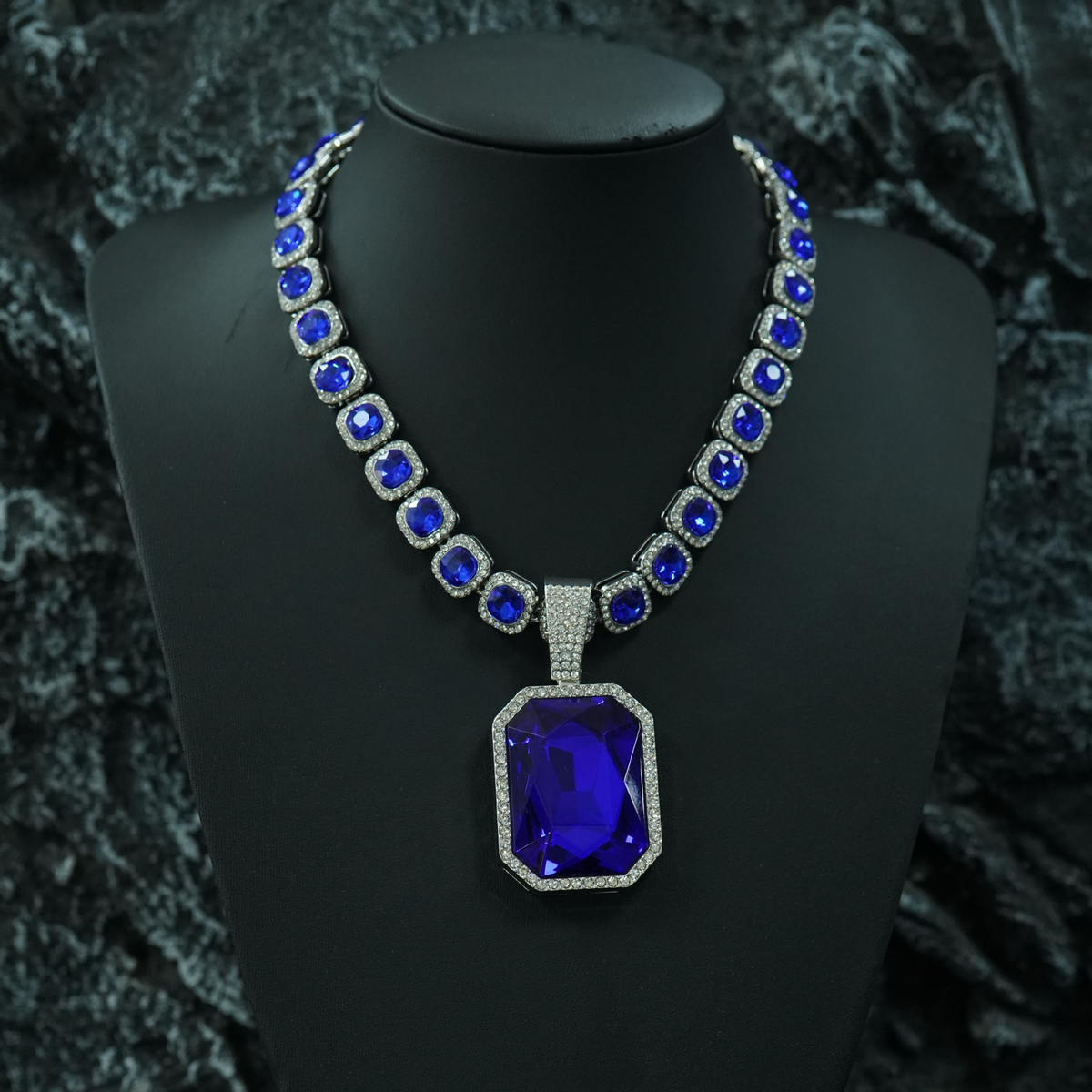 Square Baguette Solitaire Pendant | NORVIA
