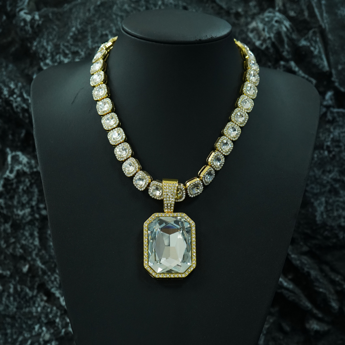 Square Baguette Solitaire Pendant | NORVIA