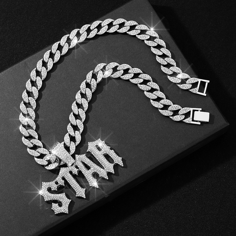 Rockstar Iced Star Pendant & Chain Set | NORVIA